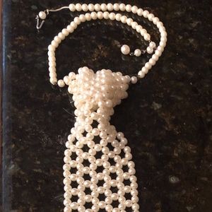 Pearl Necktie   (White)